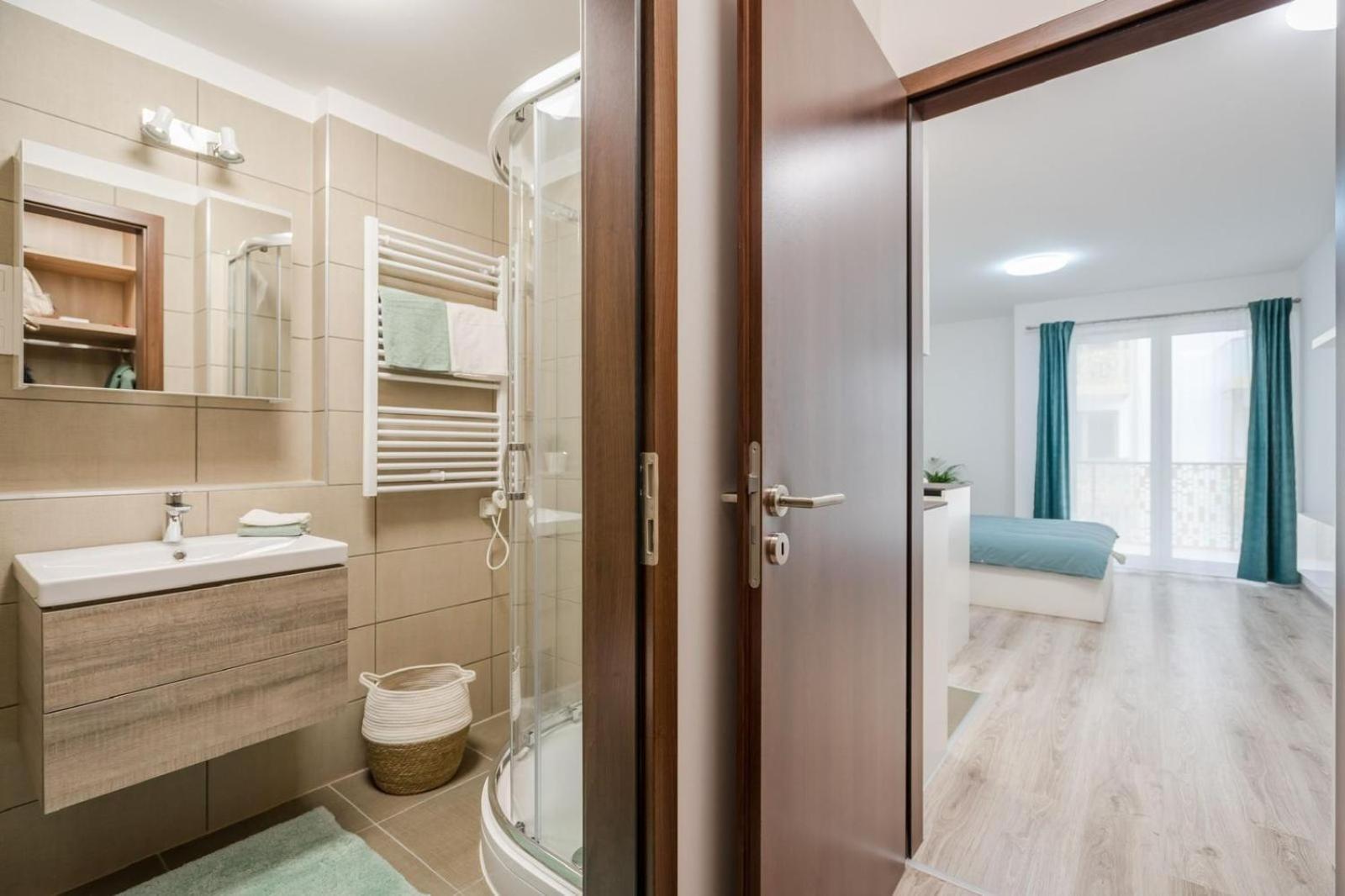 Comfort Court Apartment - Free Parking, Balcony Budapest Exterior photo